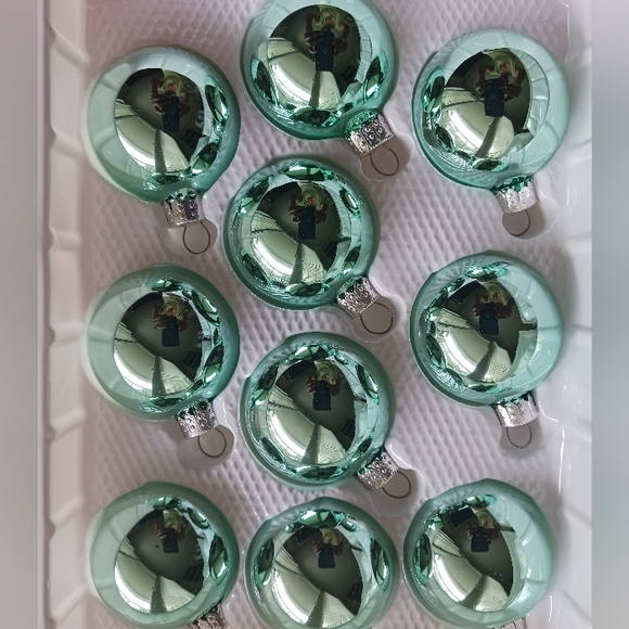 Christmas Balls - Picture 7 of 10